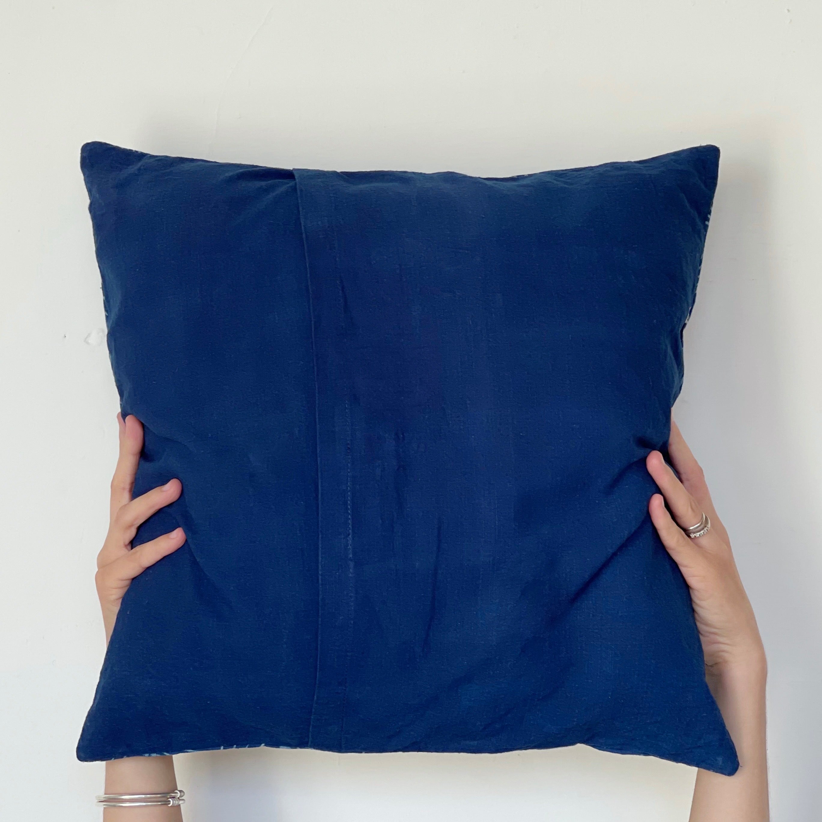 Array  |  Indigo  |  Pillow Cover